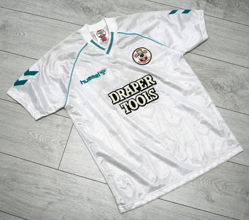 extra_football_shirt_44111_1.jpg