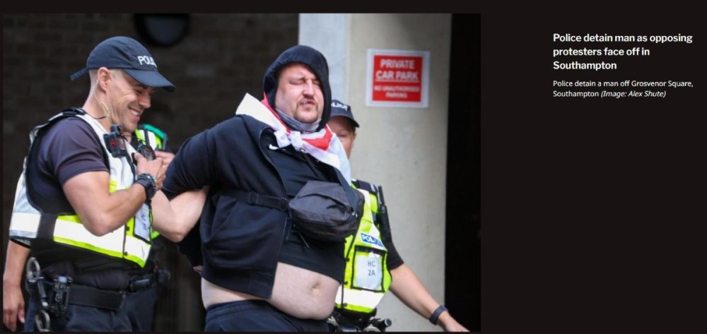 2024-08-07 22_02_06-Southampton_ Police detain man as opposing protesters face off _ Daily Echo - Op.jpg