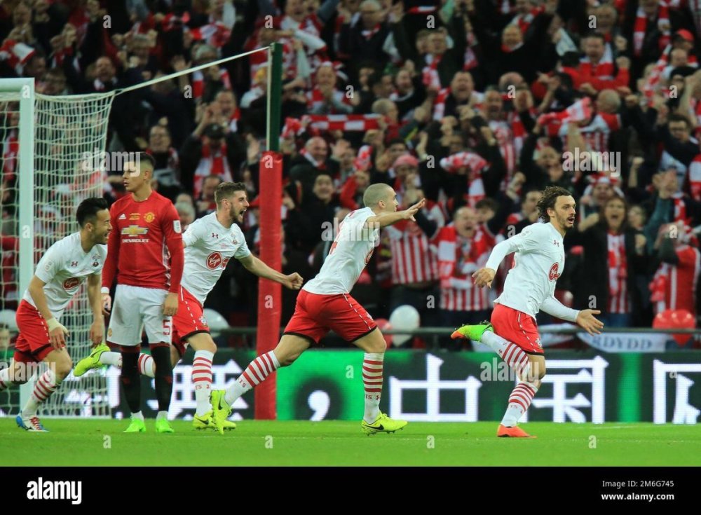 manolo-gabbiadini-of-southampton-celebrates-after-scoring-as-he-makes-it-2-2-manchester-united-v-sou-nal-wembley-stadium-london-26th-february-2017-2M6G745.thumb.jpg.96736e264816b725f9b5cfb6b8ebcb55.jpg