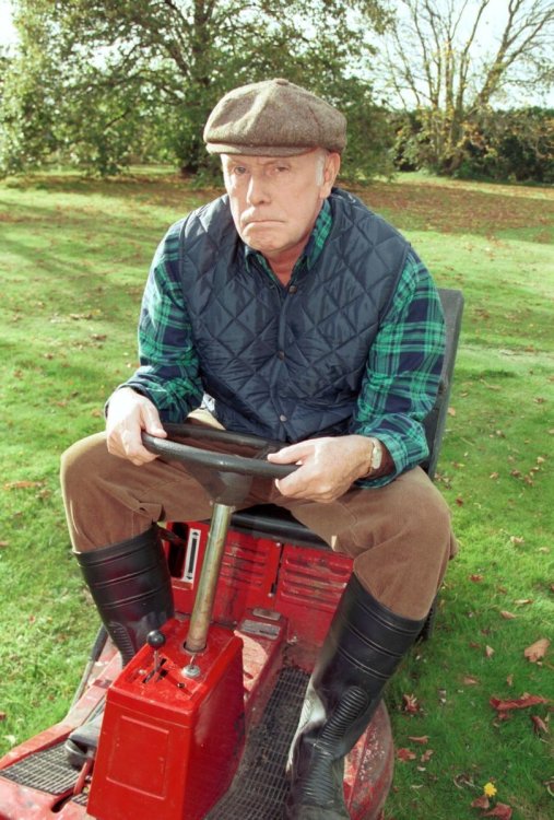 uktv_14256165281.jpg